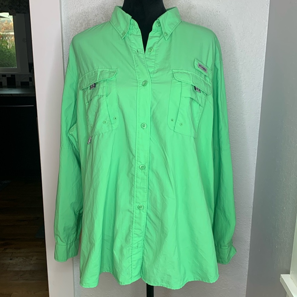 Columbia Women's Green Button Down Shirt